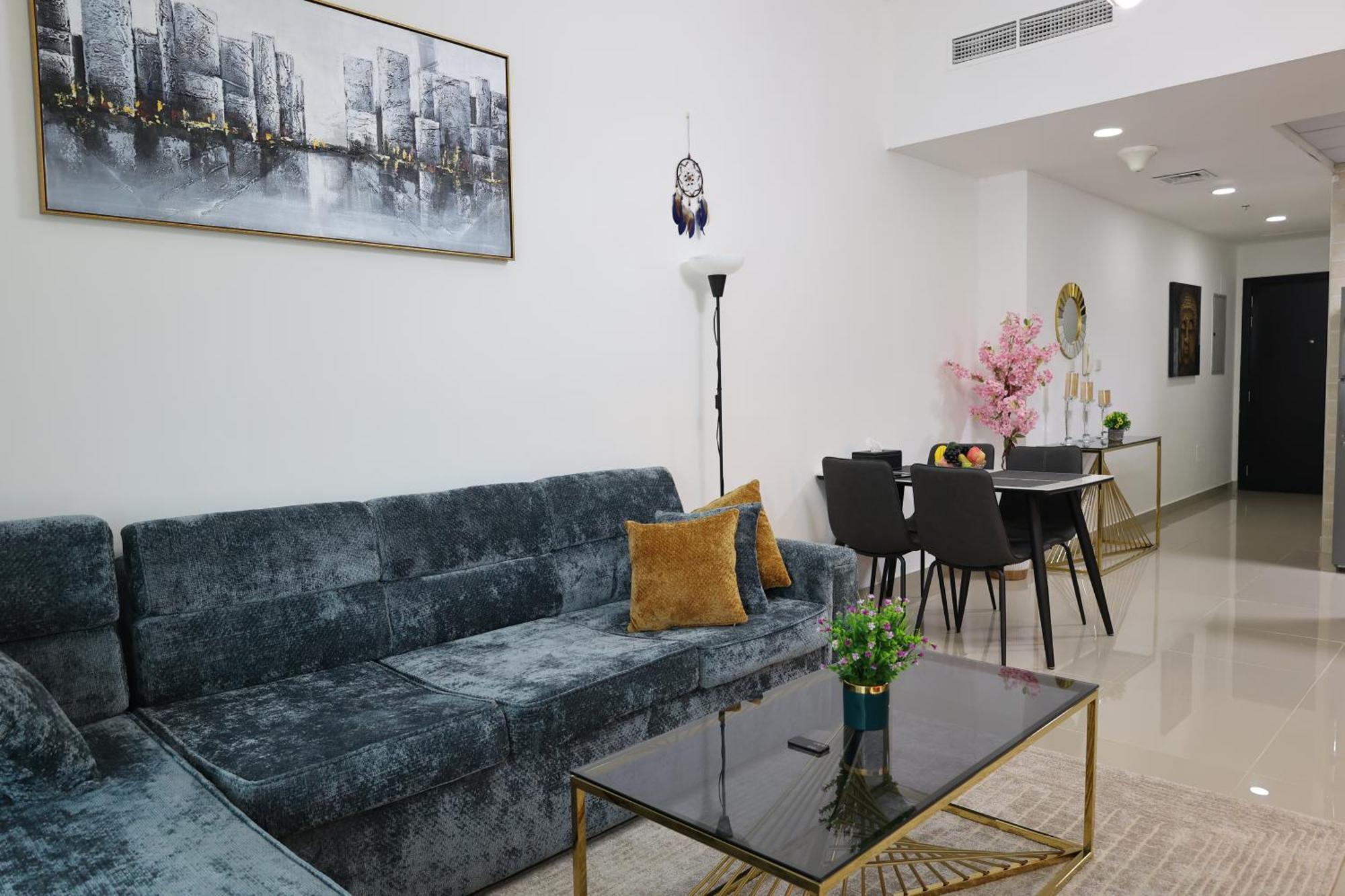 Apartment Stylish One Bedroom